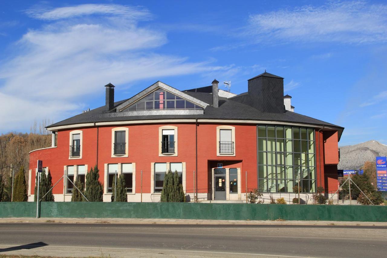 Hotel Tremazal Guardo Kültér fotó